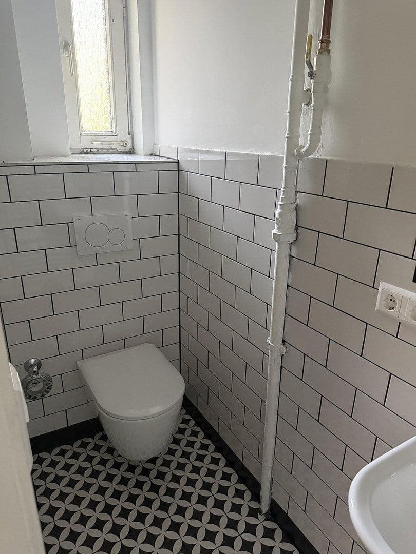 Prenájom bytu 2-izbový 46 m², Paulusstr. 22/1, Stuttgart, Bádensko-Wurttembersko Prenájom bytu 2-izbový 46 m², Paulusstr. 22/1, Stuttgart, Bádensko-Wurttembersko