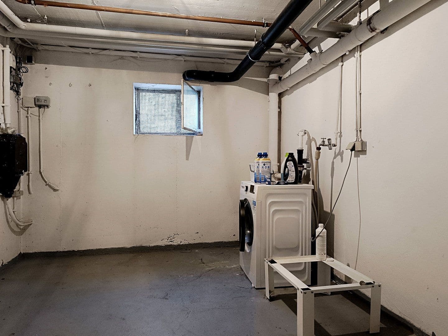 Predaj domu 160 m², pozemek 206 m², Gewerbestraße 98, Gundelfingen, Bádensko-Wurttembersko Predaj domu 160 m², pozemek 206 m², Gewerbestraße 98, Gundelfingen, Bádensko-Wurttembersko