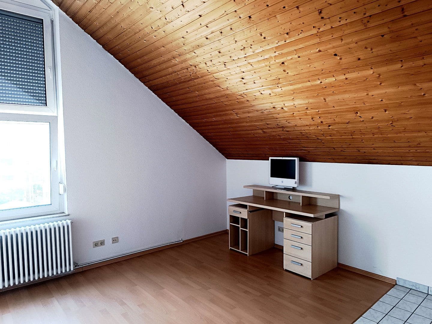 Predaj domu 160 m², pozemek 206 m², Gewerbestraße 98, Gundelfingen, Bádensko-Wurttembersko Predaj domu 160 m², pozemek 206 m², Gewerbestraße 98, Gundelfingen, Bádensko-Wurttembersko