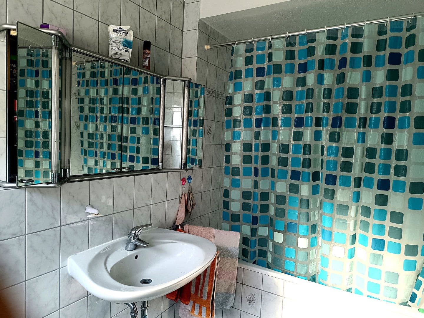 Predaj domu 160 m², pozemek 206 m², Gewerbestraße 98, Gundelfingen, Bádensko-Wurttembersko Predaj domu 160 m², pozemek 206 m², Gewerbestraße 98, Gundelfingen, Bádensko-Wurttembersko