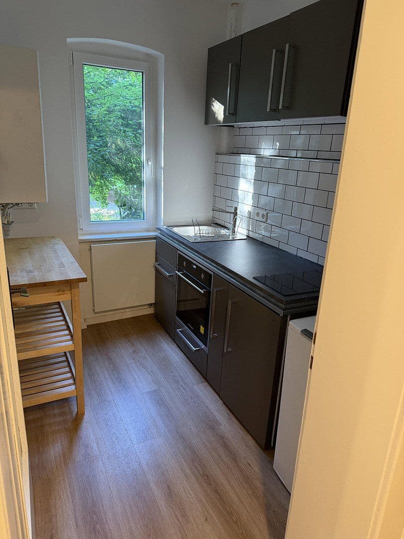 Prenájom bytu 2-izbový 43 m², Paulusstr. 22/1, Stuttgart, Bádensko-Wurttembersko Prenájom bytu 2-izbový 43 m², Paulusstr. 22/1, Stuttgart, Bádensko-Wurttembersko