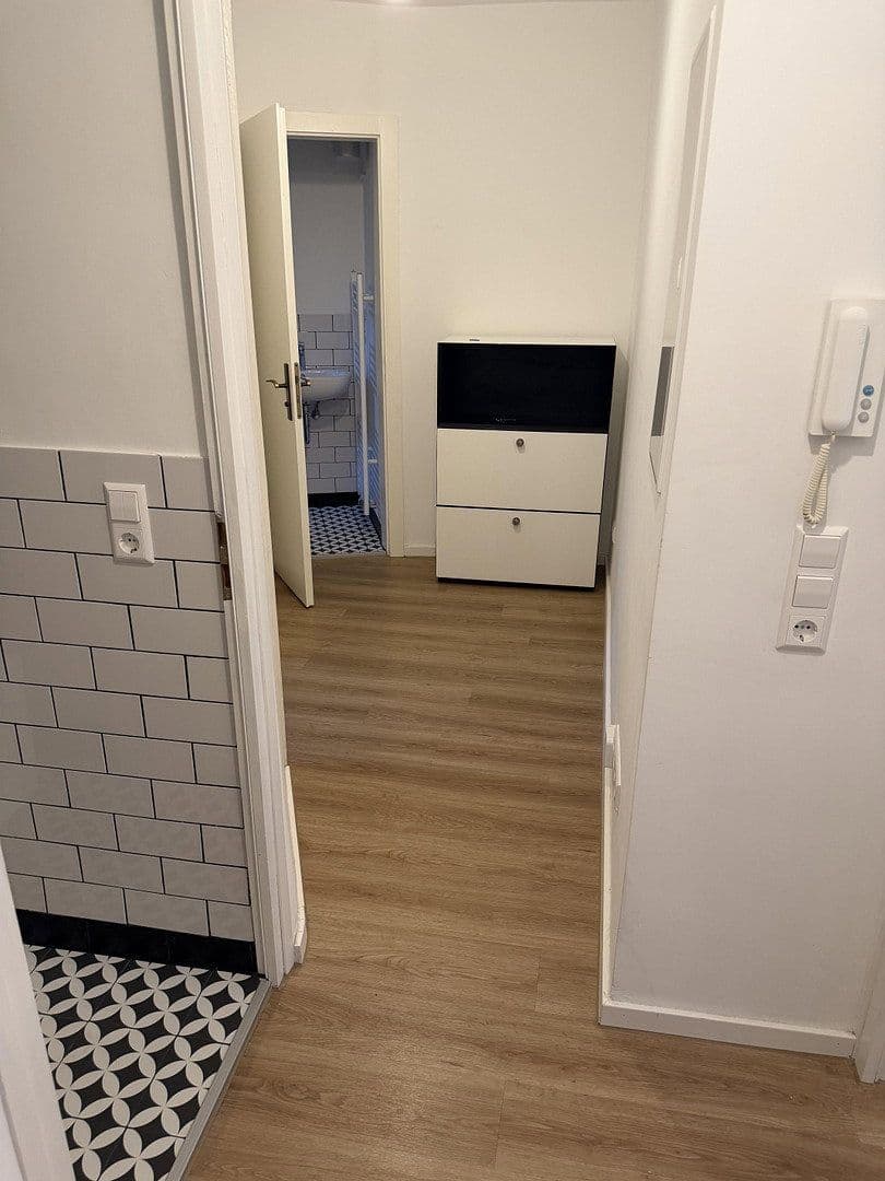 Prenájom bytu 2-izbový 43 m², Paulusstr. 22/1, Stuttgart, Bádensko-Wurttembersko Prenájom bytu 2-izbový 43 m², Paulusstr. 22/1, Stuttgart, Bádensko-Wurttembersko