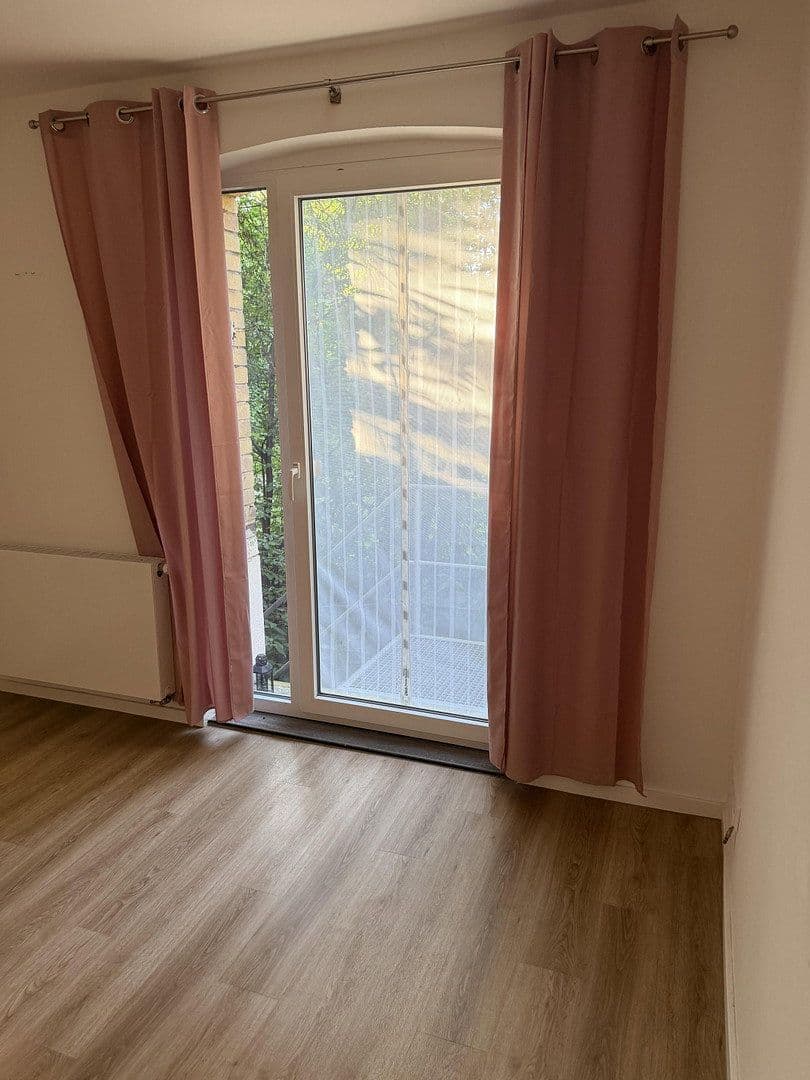 Prenájom bytu 2-izbový 43 m², Paulusstr. 22/1, Stuttgart, Bádensko-Wurttembersko Prenájom bytu 2-izbový 43 m², Paulusstr. 22/1, Stuttgart, Bádensko-Wurttembersko