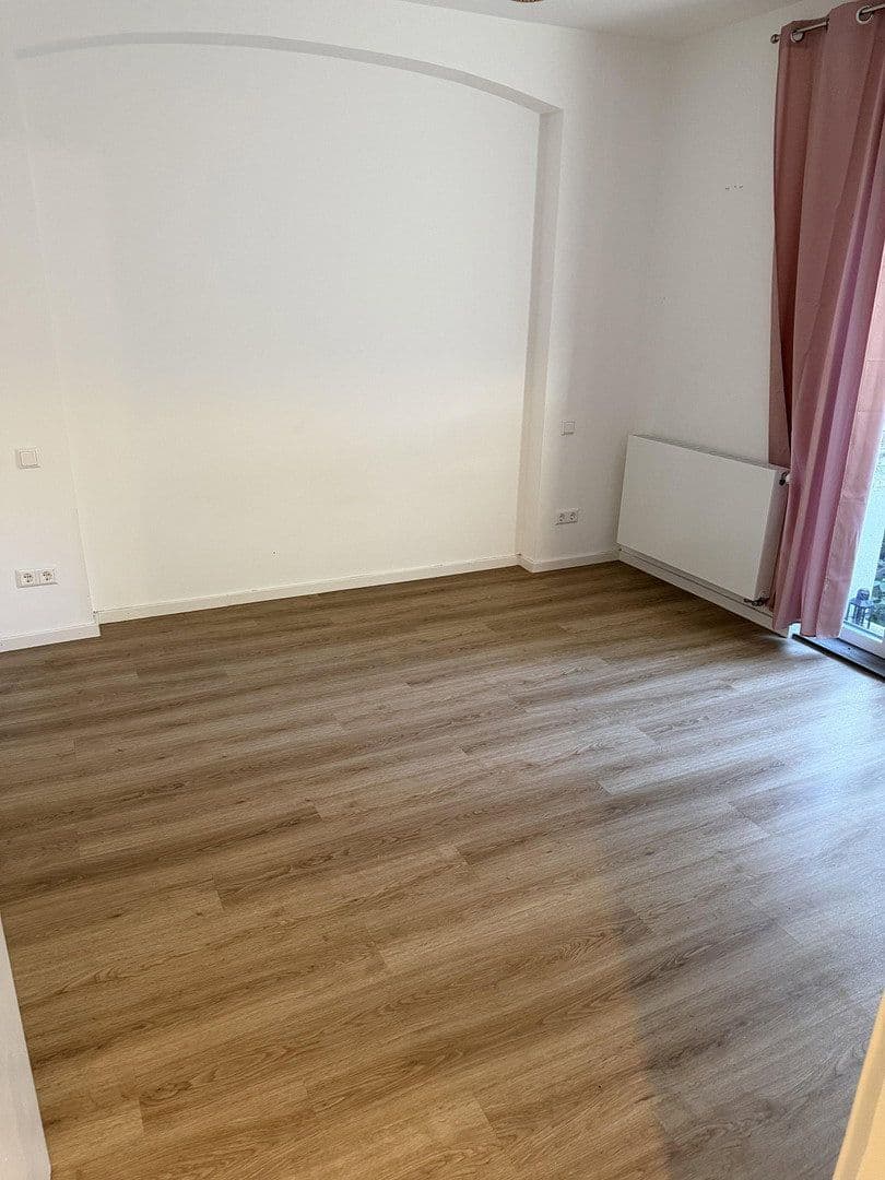 Prenájom bytu 2-izbový 43 m², Paulusstr. 22/1, Stuttgart, Bádensko-Wurttembersko Prenájom bytu 2-izbový 43 m², Paulusstr. 22/1, Stuttgart, Bádensko-Wurttembersko