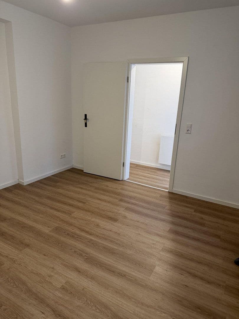 Prenájom bytu 2-izbový 43 m², Paulusstr. 22/1, Stuttgart, Bádensko-Wurttembersko Prenájom bytu 2-izbový 43 m², Paulusstr. 22/1, Stuttgart, Bádensko-Wurttembersko