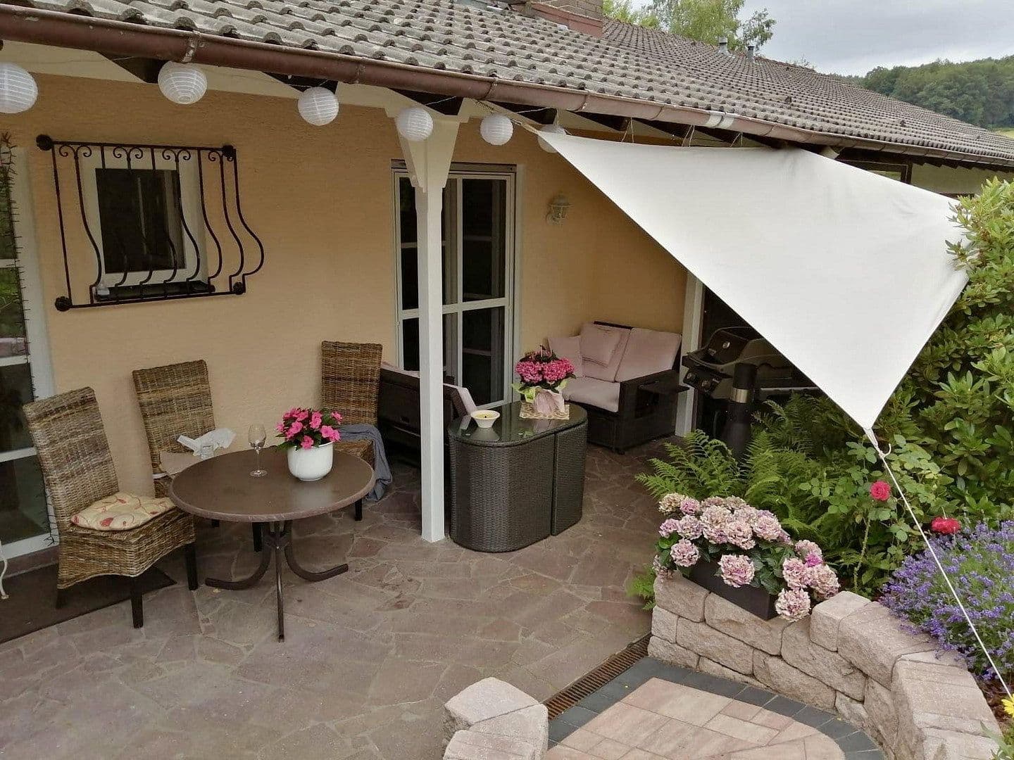 Prenájom domu 190 m², pozemek 900 m², Am Sonnenberg 1, Brombachtal, Hesensko Prenájom domu 190 m², pozemek 900 m², Am Sonnenberg 1, Brombachtal, Hesensko