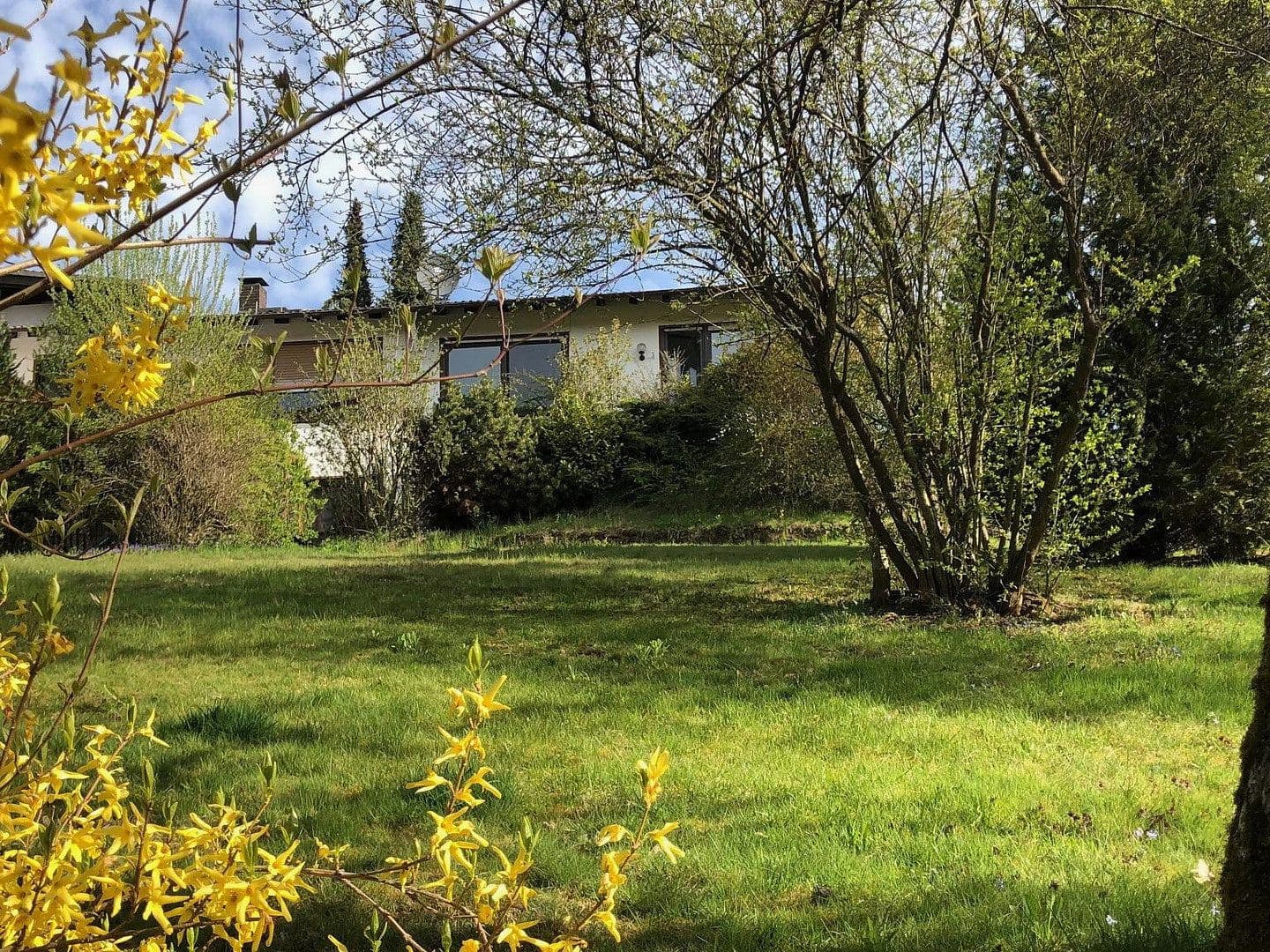 Prenájom domu 190 m², pozemek 900 m², Am Sonnenberg 1, Brombachtal, Hesensko Prenájom domu 190 m², pozemek 900 m², Am Sonnenberg 1, Brombachtal, Hesensko