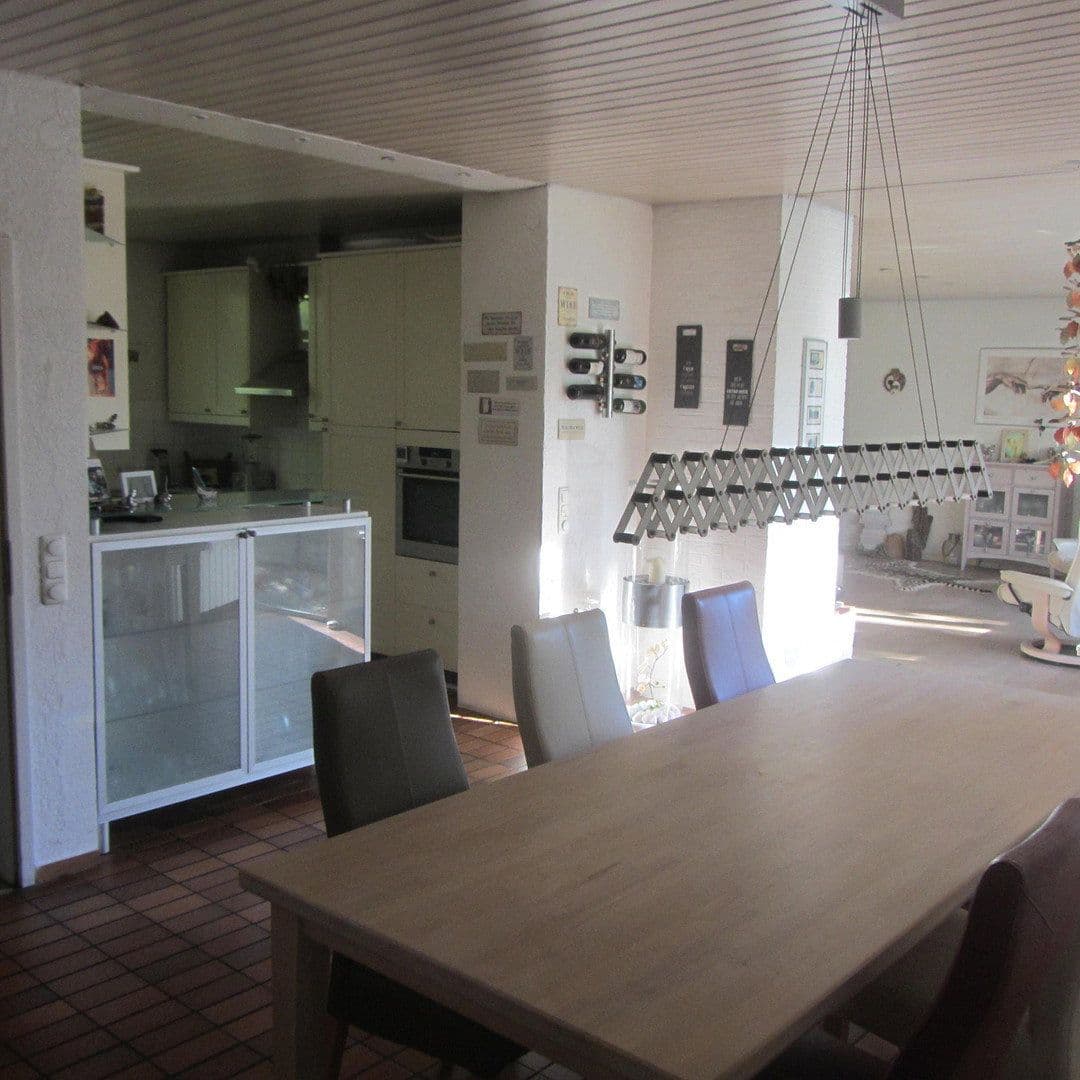 Predaj domu 140 m², pozemek 2.000 m², Seevetal, Dolné Sasko Predaj domu 140 m², pozemek 2.000 m², Seevetal, Dolné Sasko