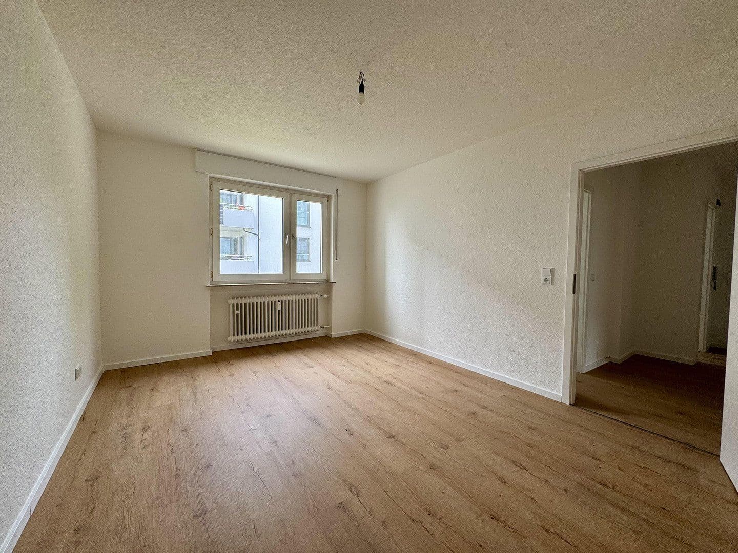 Prenájom bytu 2-izbový 58 m², Hauberrisserstraße 25, Wiesbaden, Hesensko Prenájom bytu 2-izbový 58 m², Hauberrisserstraße 25, Wiesbaden, Hesensko