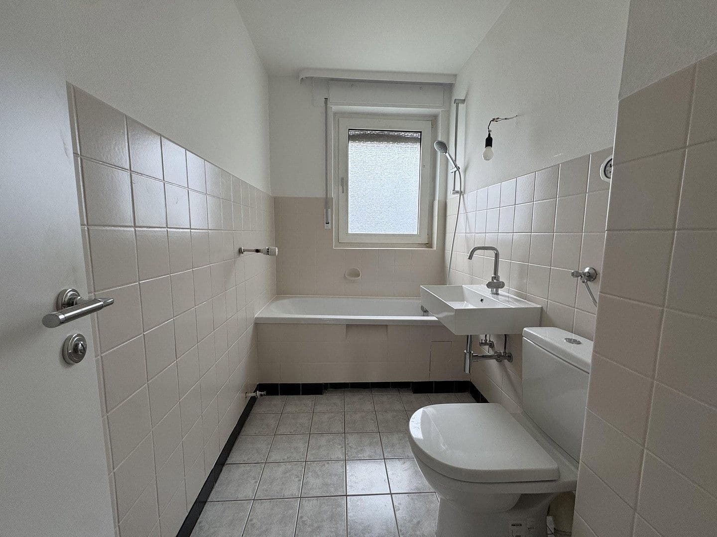 Prenájom bytu 2-izbový 58 m², Hauberrisserstraße 25, Wiesbaden, Hesensko Prenájom bytu 2-izbový 58 m², Hauberrisserstraße 25, Wiesbaden, Hesensko