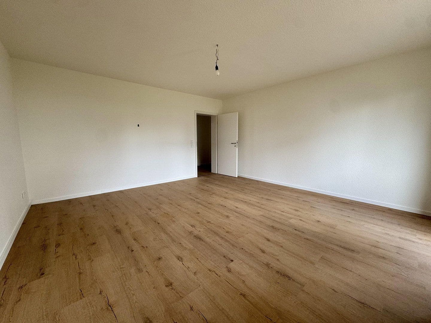 Prenájom bytu 2-izbový 58 m², Hauberrisserstraße 25, Wiesbaden, Hesensko Prenájom bytu 2-izbový 58 m², Hauberrisserstraße 25, Wiesbaden, Hesensko
