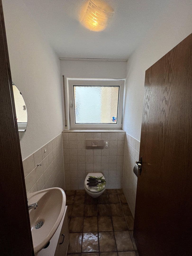 Prenájom bytu 4-izbový 85 m², Schwäbisch Gmünd, Bádensko-Wurttembersko Prenájom bytu 4-izbový 85 m², Schwäbisch Gmünd, Bádensko-Wurttembersko