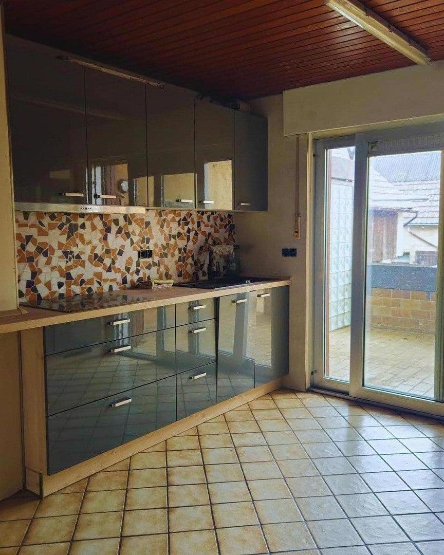 Predaj domu 280 m², pozemek 898 m², Hambrücken, Bádensko-Wurttembersko Predaj domu 280 m², pozemek 898 m², Hambrücken, Bádensko-Wurttembersko