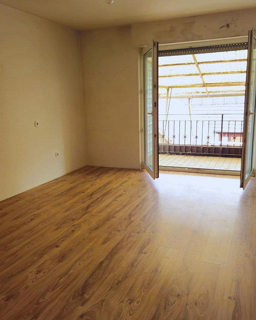 Predaj domu 280 m², pozemek 898 m², Hambrücken, Bádensko-Wurttembersko Predaj domu 280 m², pozemek 898 m², Hambrücken, Bádensko-Wurttembersko