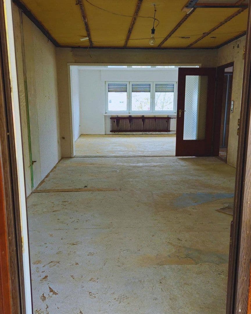 Predaj domu 280 m², pozemek 898 m², Hambrücken, Bádensko-Wurttembersko Predaj domu 280 m², pozemek 898 m², Hambrücken, Bádensko-Wurttembersko