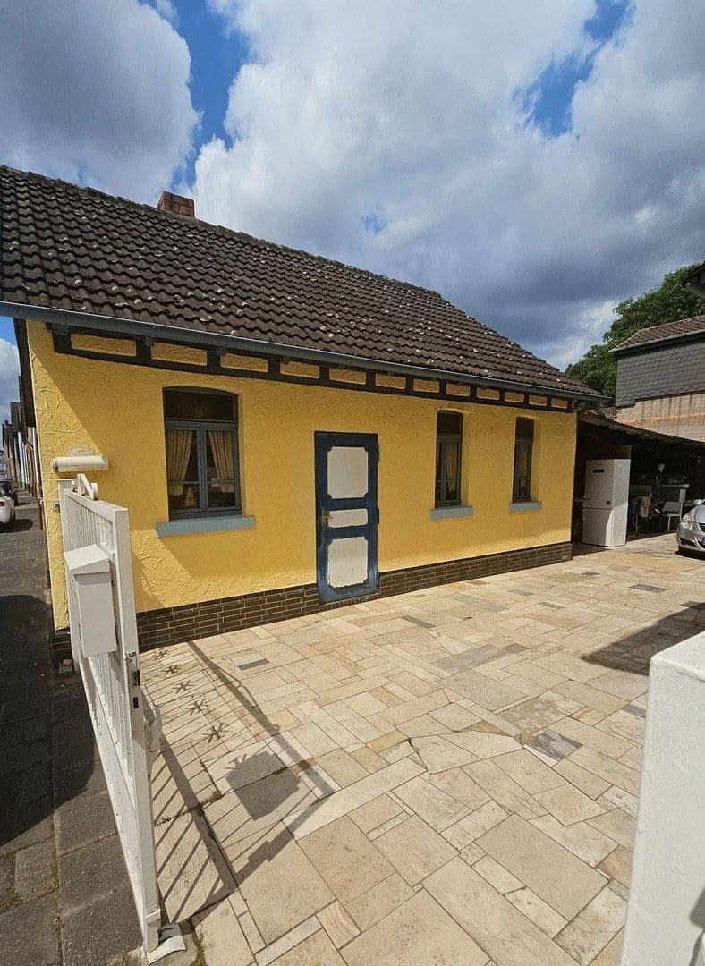 Predaj domu 167 m², pozemek 301 m², Hainburg, Hesensko Predaj domu 167 m², pozemek 301 m², Hainburg, Hesensko