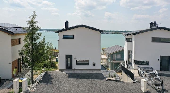 Predaj domu 180 m², pozemek 313 m², Hainweg 4/70, Neukieritzsch, Sasko Predaj domu 180 m², pozemek 313 m², Hainweg 4/70, Neukieritzsch, Sasko