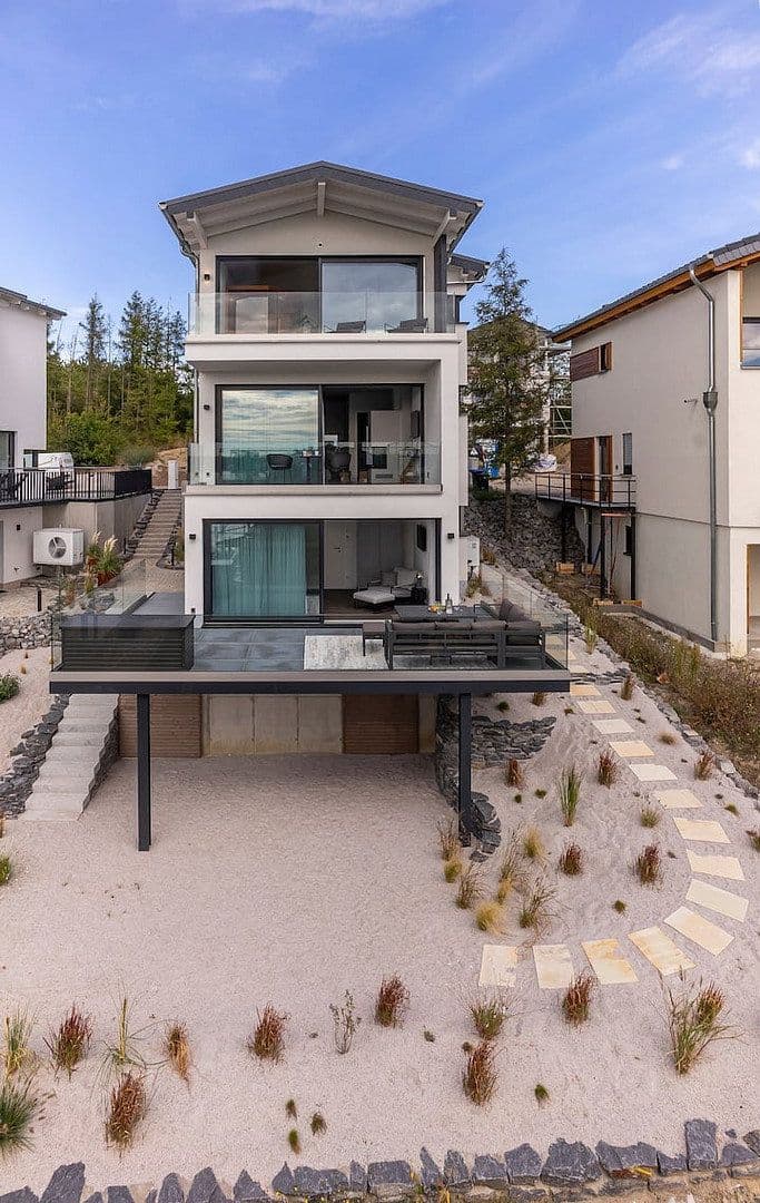 Predaj domu 180 m², pozemek 313 m², Hainweg 4/70, Neukieritzsch, Sasko Predaj domu 180 m², pozemek 313 m², Hainweg 4/70, Neukieritzsch, Sasko