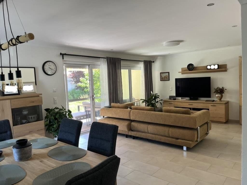 Predaj domu 122 m², pozemek 822 m², Mühldorf am Inn, Bavorsko Predaj domu 122 m², pozemek 822 m², Mühldorf am Inn, Bavorsko