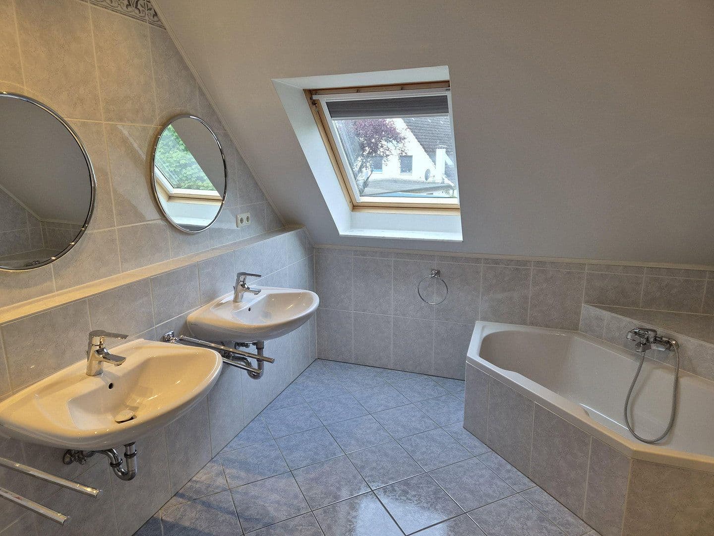 Prenájom domu 106 m², pozemek 392 m², Raboisenstraße 14b, Elmshorn, Šlezvicko-Holštajnsko Prenájom domu 106 m², pozemek 392 m², Raboisenstraße 14b, Elmshorn, Šlezvicko-Holštajnsko
