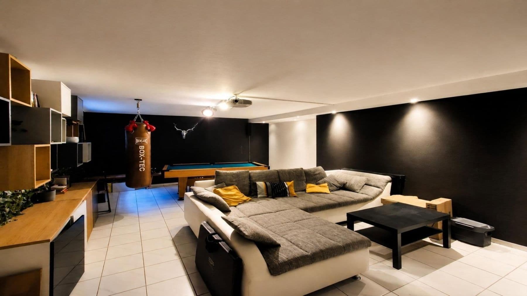 Predaj domu 123 m², pozemek 780 m², Nibelungenstraße 15, Taunusstein, Hesensko Predaj domu 123 m², pozemek 780 m², Nibelungenstraße 15, Taunusstein, Hesensko