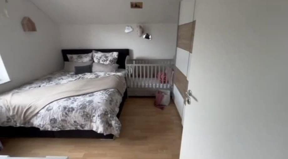 Predaj domu 138 m², pozemek 268 m², Engen, Bádensko-Wurttembersko Predaj domu 138 m², pozemek 268 m², Engen, Bádensko-Wurttembersko