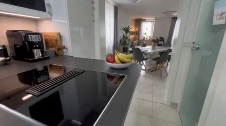 Predaj domu 138 m², pozemek 268 m², Engen, Bádensko-Wurttembersko Predaj domu 138 m², pozemek 268 m², Engen, Bádensko-Wurttembersko