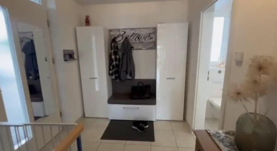 Predaj domu 138 m², pozemek 268 m², Engen, Bádensko-Wurttembersko Predaj domu 138 m², pozemek 268 m², Engen, Bádensko-Wurttembersko