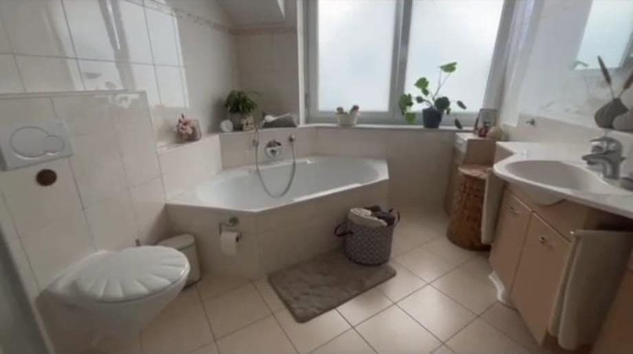 Predaj domu 138 m², pozemek 268 m², Engen, Bádensko-Wurttembersko Predaj domu 138 m², pozemek 268 m², Engen, Bádensko-Wurttembersko