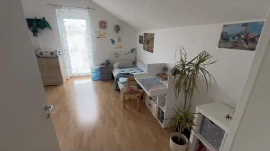 Predaj domu 138 m², pozemek 268 m², Engen, Bádensko-Wurttembersko Predaj domu 138 m², pozemek 268 m², Engen, Bádensko-Wurttembersko
