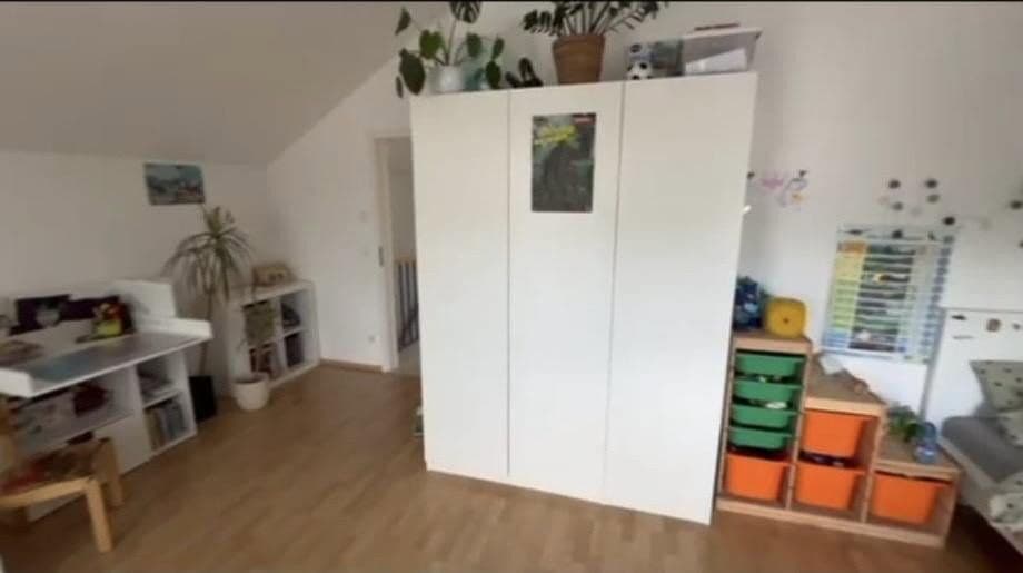 Predaj domu 138 m², pozemek 268 m², Engen, Bádensko-Wurttembersko Predaj domu 138 m², pozemek 268 m², Engen, Bádensko-Wurttembersko