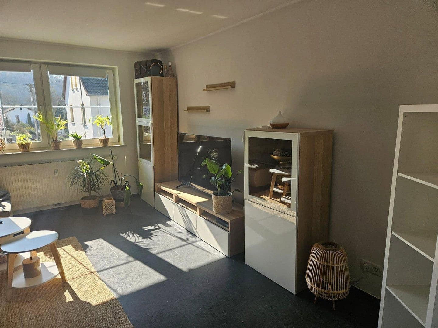 Prenájom bytu 3-izbový 75 m², Neustadt (Wied), Porýnie-Falcko Prenájom bytu 3-izbový 75 m², Neustadt (Wied), Porýnie-Falcko