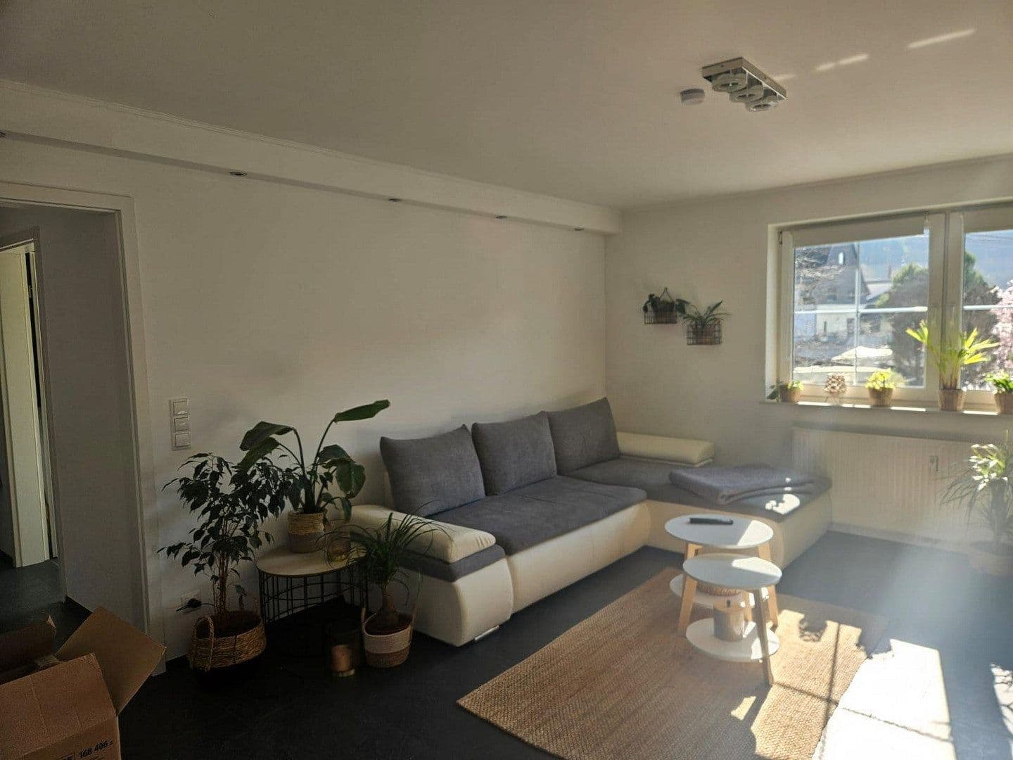 Prenájom bytu 3-izbový 75 m², Neustadt (Wied), Porýnie-Falcko Prenájom bytu 3-izbový 75 m², Neustadt (Wied), Porýnie-Falcko