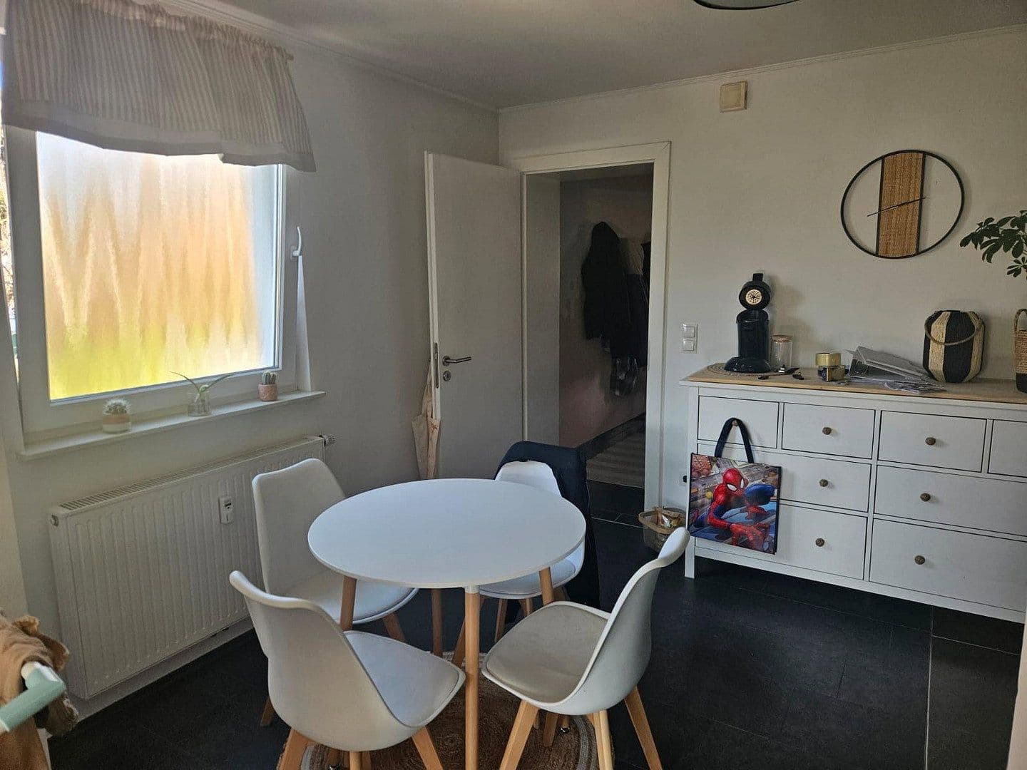 Prenájom bytu 3-izbový 75 m², Neustadt (Wied), Porýnie-Falcko Prenájom bytu 3-izbový 75 m², Neustadt (Wied), Porýnie-Falcko