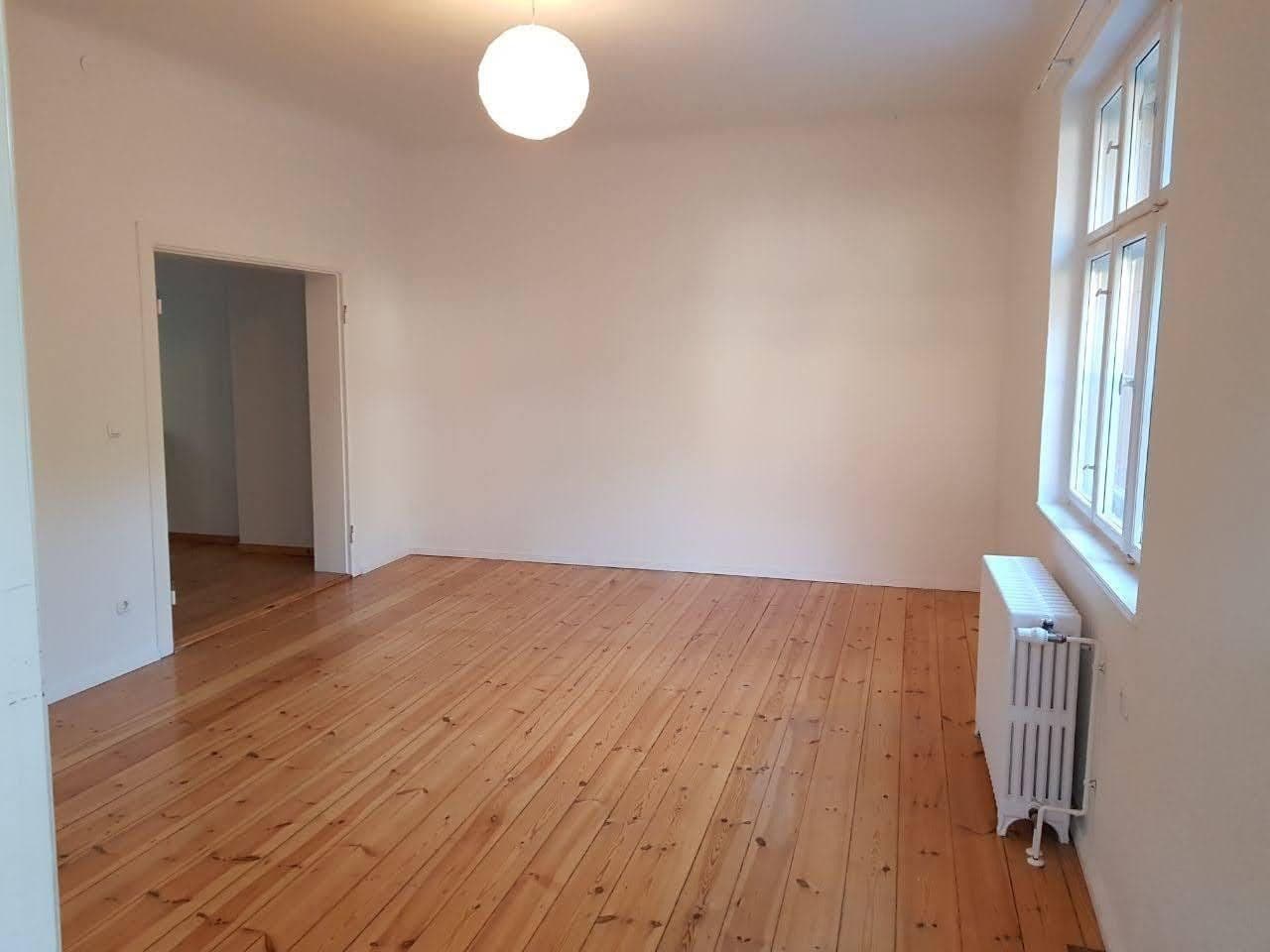 Predaj domu 125 m², pozemek 705 m², Berlin, Berlín Predaj domu 125 m², pozemek 705 m², Berlin, Berlín
