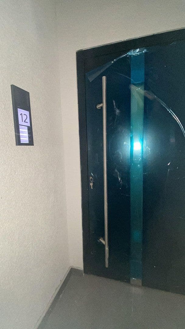 Prenájom bytu 1-izbový 37 m², Mülheim, Severné Porýnie - Westfálsko Prenájom bytu 1-izbový 37 m², Mülheim, Severné Porýnie - Westfálsko