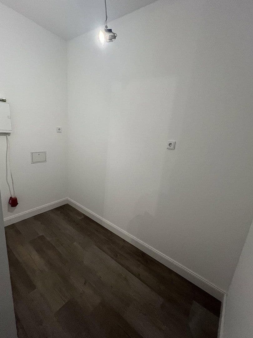 Predaj domu 250 m², pozemek 314 m², Mutterstadt, Porýnie-Falcko Predaj domu 250 m², pozemek 314 m², Mutterstadt, Porýnie-Falcko