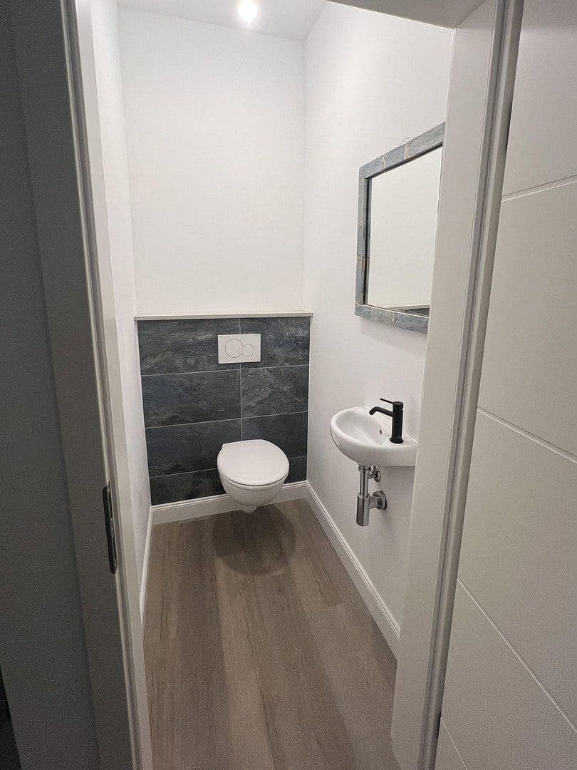 Predaj domu 250 m², pozemek 314 m², Mutterstadt, Porýnie-Falcko Predaj domu 250 m², pozemek 314 m², Mutterstadt, Porýnie-Falcko