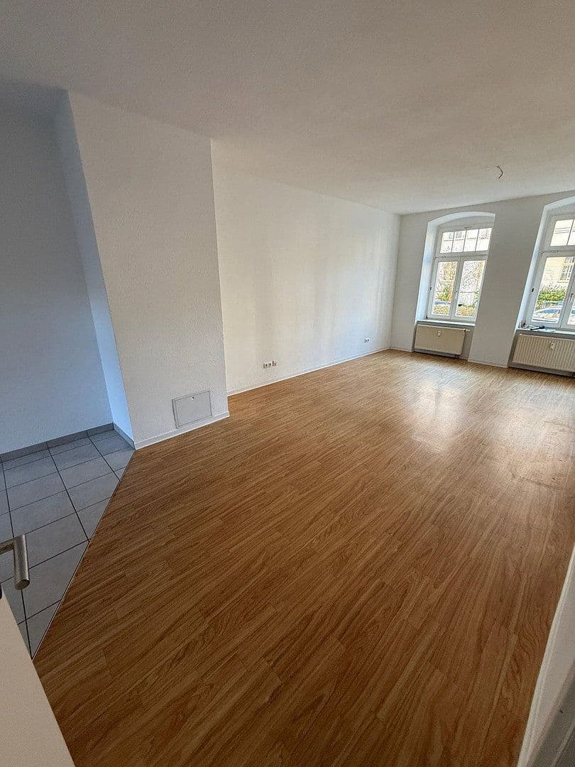 Prenájom bytu 2-izbový 62 m², Leonhardtstraße 32, Chemnitz, Sasko Prenájom bytu 2-izbový 62 m², Leonhardtstraße 32, Chemnitz, Sasko