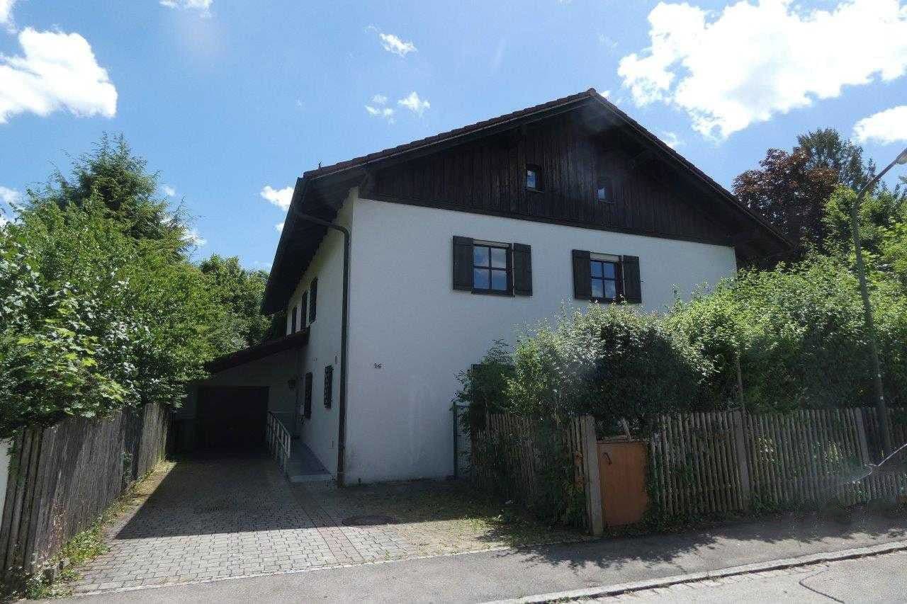 Predaj domu 268 m², pozemek 1.086 m², Ludwig-Ganghofer-Str. 36, Grünwald, Bavorsko Predaj domu 268 m², pozemek 1.086 m², Ludwig-Ganghofer-Str. 36, Grünwald, Bavorsko