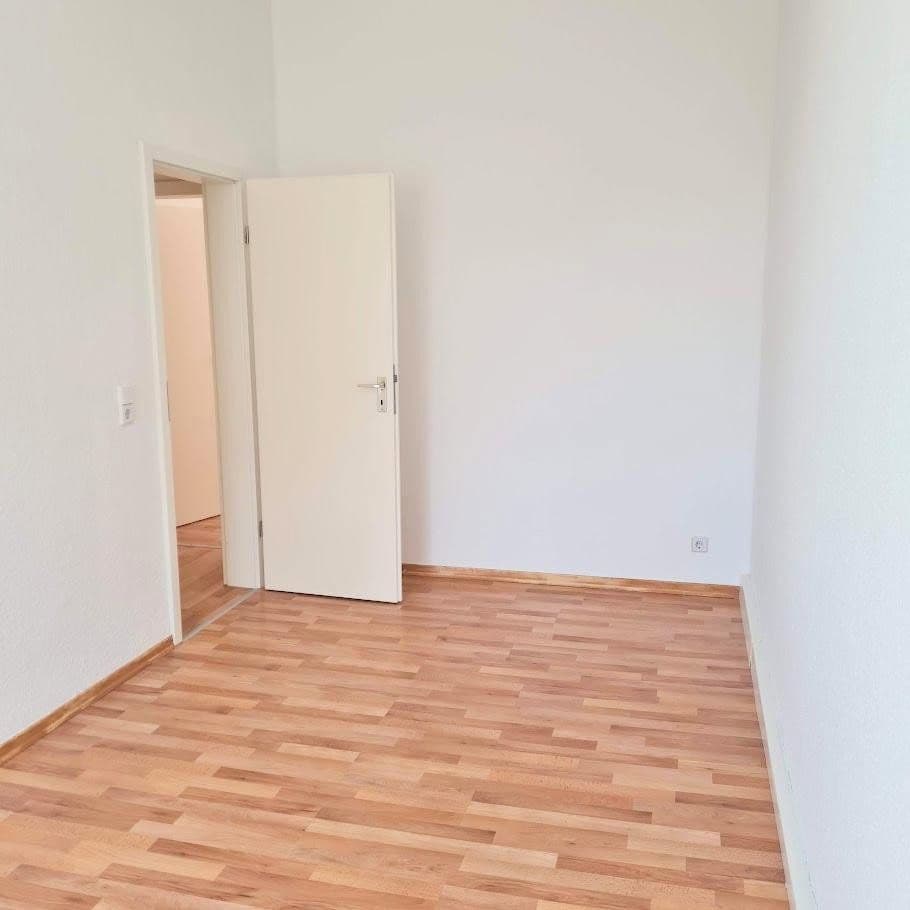 Prenájom bytu 3-izbový 69 m², Kantstraße 32, Wurzen, Sasko Prenájom bytu 3-izbový 69 m², Kantstraße 32, Wurzen, Sasko