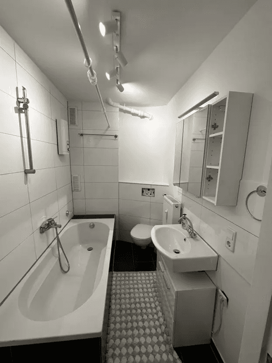 Prenájom bytu 3-izbový 62 m², München, Bavorsko Prenájom bytu 3-izbový 62 m², München, Bavorsko