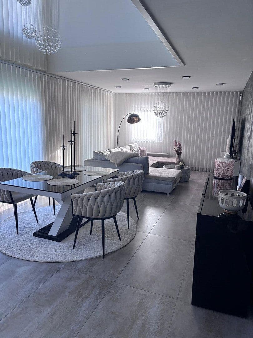 Predaj domu 170 m², pozemek 469 m², Kirchardt, Bádensko-Wurttembersko Predaj domu 170 m², pozemek 469 m², Kirchardt, Bádensko-Wurttembersko