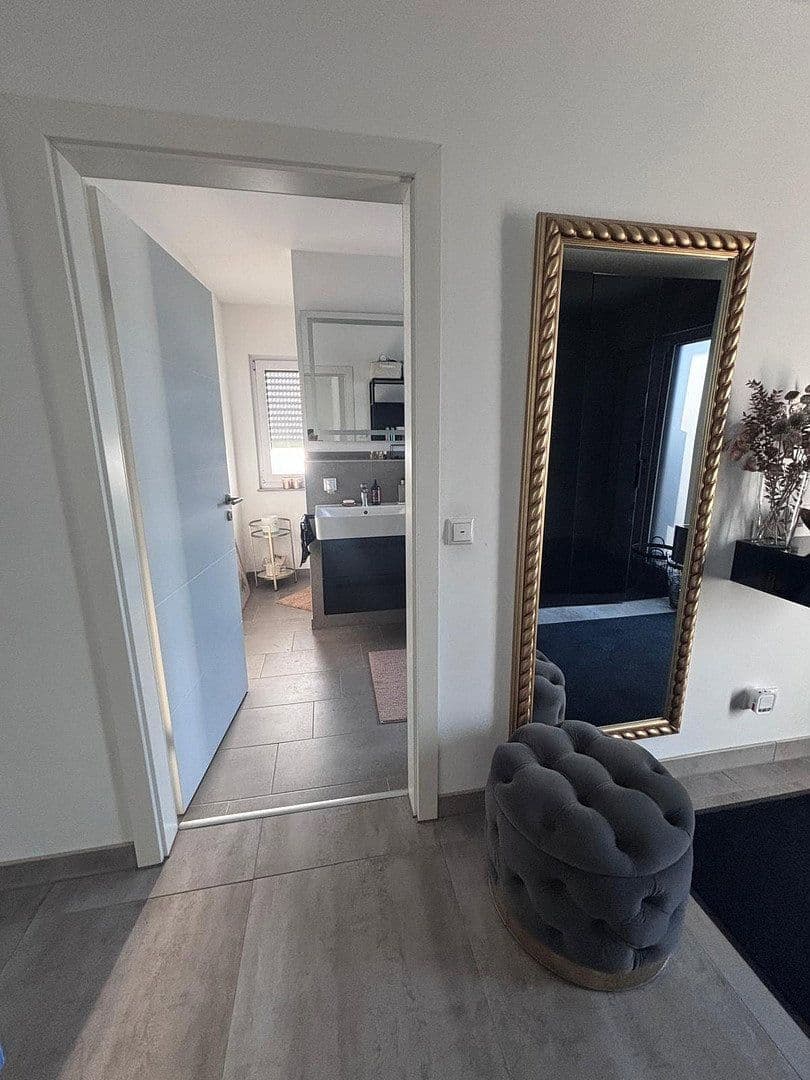 Predaj domu 170 m², pozemek 469 m², Kirchardt, Bádensko-Wurttembersko Predaj domu 170 m², pozemek 469 m², Kirchardt, Bádensko-Wurttembersko