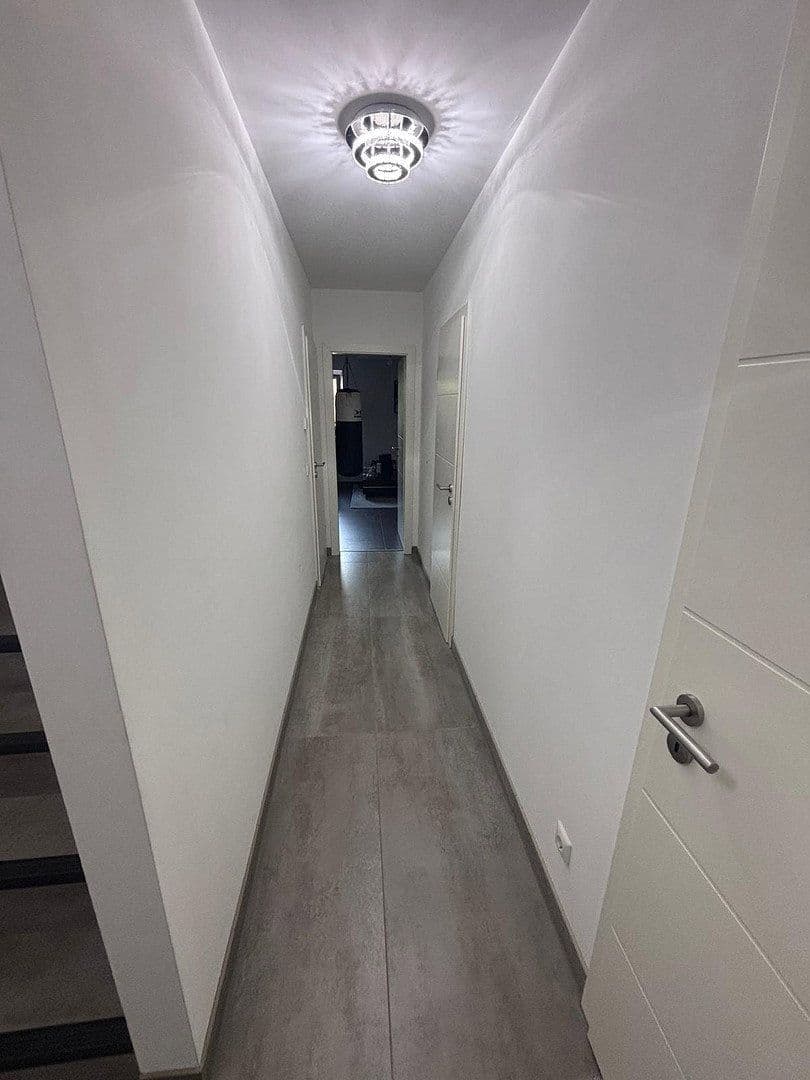 Predaj domu 170 m², pozemek 469 m², Kirchardt, Bádensko-Wurttembersko Predaj domu 170 m², pozemek 469 m², Kirchardt, Bádensko-Wurttembersko