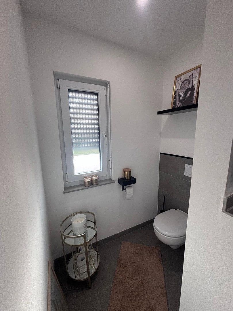 Predaj domu 170 m², pozemek 469 m², Kirchardt, Bádensko-Wurttembersko Predaj domu 170 m², pozemek 469 m², Kirchardt, Bádensko-Wurttembersko