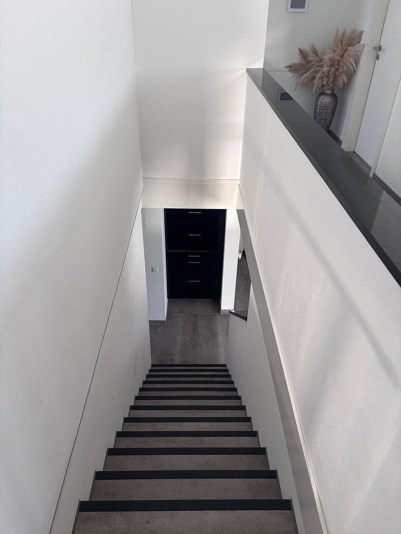 Predaj domu 170 m², pozemek 469 m², Kirchardt, Bádensko-Wurttembersko Predaj domu 170 m², pozemek 469 m², Kirchardt, Bádensko-Wurttembersko