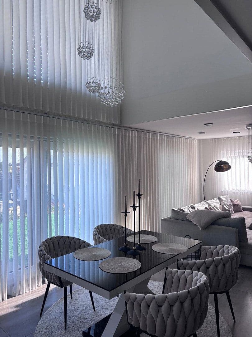 Predaj domu 170 m², pozemek 469 m², Kirchardt, Bádensko-Wurttembersko Predaj domu 170 m², pozemek 469 m², Kirchardt, Bádensko-Wurttembersko