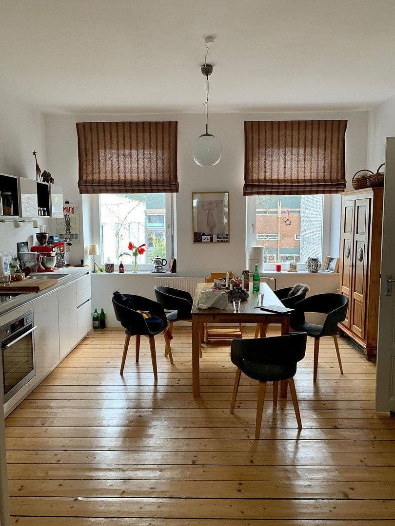 Predaj domu 439 m², pozemek 378 m², Kieler Str. 65, Eckernförde, Šlezvicko-Holštajnsko Predaj domu 439 m², pozemek 378 m², Kieler Str. 65, Eckernförde, Šlezvicko-Holštajnsko