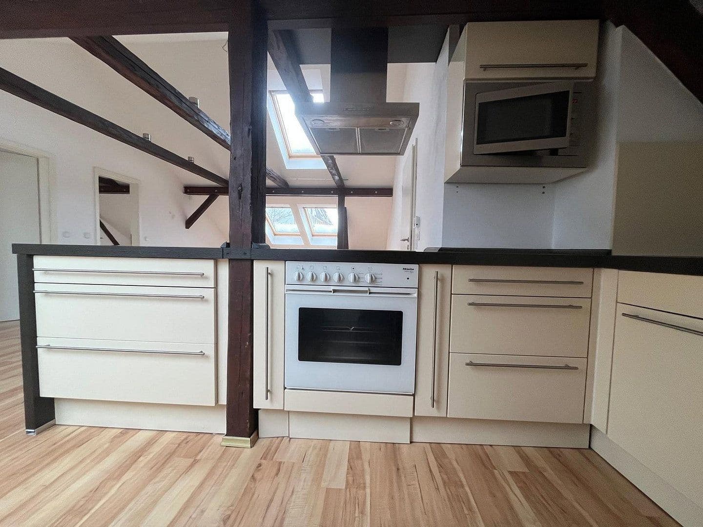 Predaj domu 439 m², pozemek 378 m², Kieler Str. 65, Eckernförde, Šlezvicko-Holštajnsko Predaj domu 439 m², pozemek 378 m², Kieler Str. 65, Eckernförde, Šlezvicko-Holštajnsko